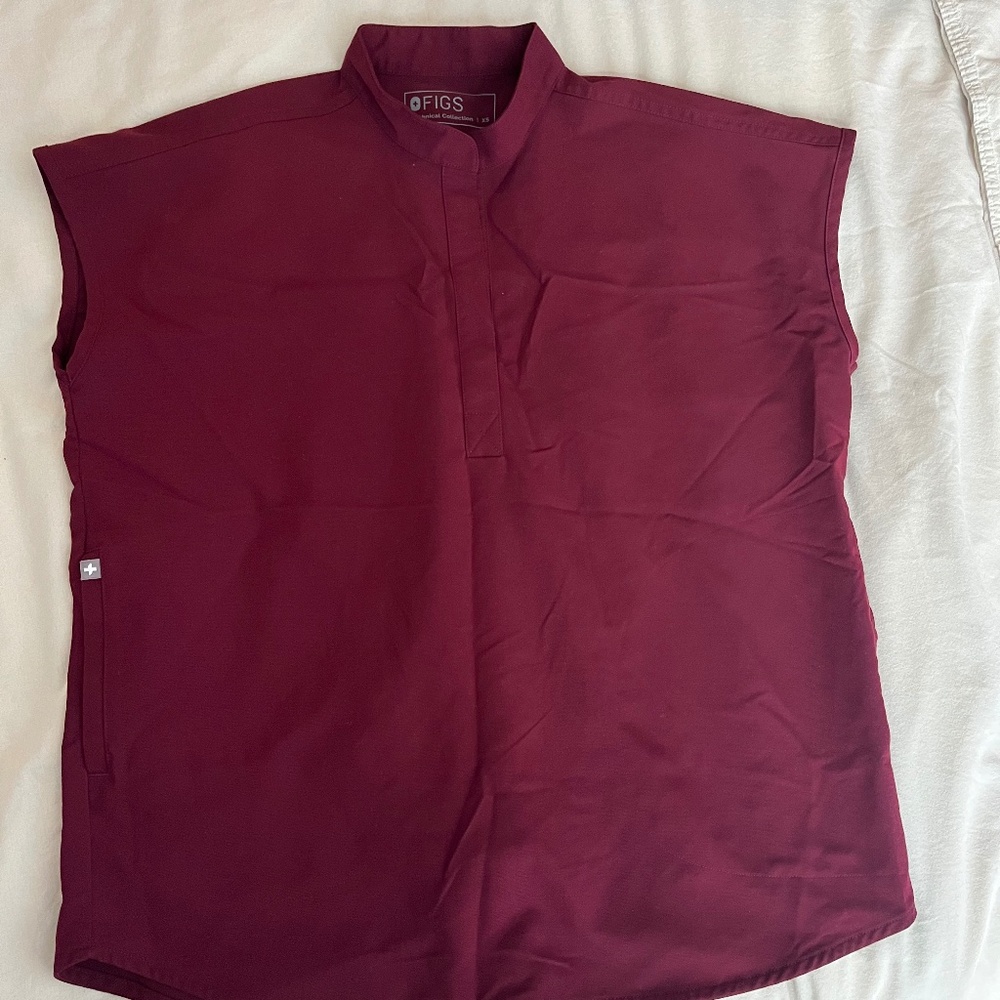 FIGS Rafaela Oversized Scrub Top in Burgundy